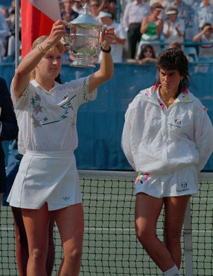 20 Years Ago, Steffi Graf, Gabriela Sabatini Rivalry Sizzled, Lawn Tennis Magazine